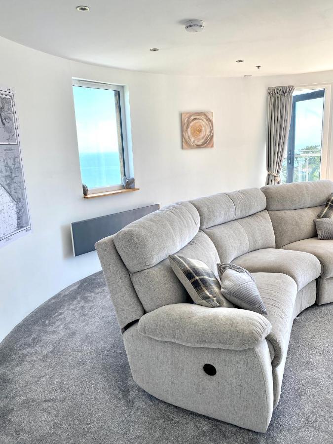 One Of The Best Properties In Lyme! Breathtaking Views Across The Whole Bay. 3 Stories With 2 Tier Veranda Around The Property. Sleeps 6 Lyme Regis Esterno foto