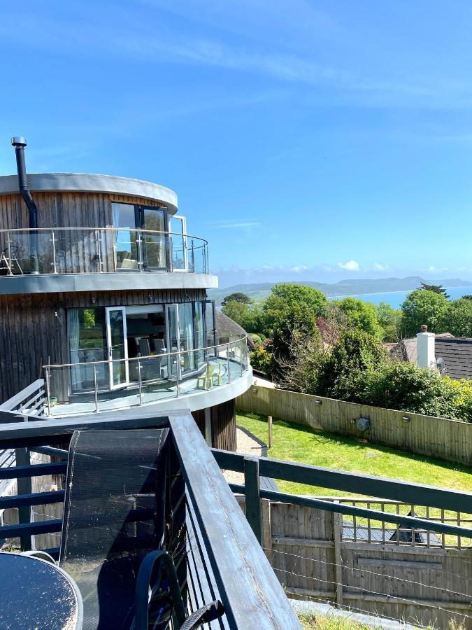 One Of The Best Properties In Lyme! Breathtaking Views Across The Whole Bay. 3 Stories With 2 Tier Veranda Around The Property. Sleeps 6 Lyme Regis Esterno foto