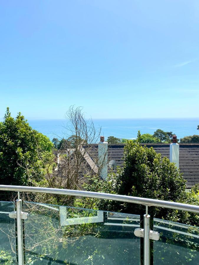 One Of The Best Properties In Lyme! Breathtaking Views Across The Whole Bay. 3 Stories With 2 Tier Veranda Around The Property. Sleeps 6 Lyme Regis Esterno foto