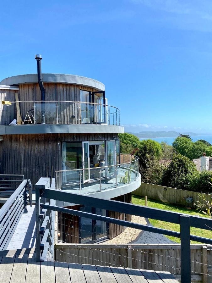 One Of The Best Properties In Lyme! Breathtaking Views Across The Whole Bay. 3 Stories With 2 Tier Veranda Around The Property. Sleeps 6 Lyme Regis Esterno foto