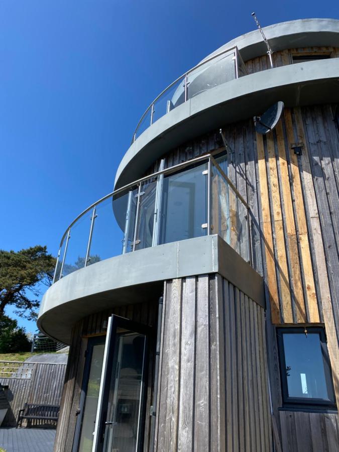One Of The Best Properties In Lyme! Breathtaking Views Across The Whole Bay. 3 Stories With 2 Tier Veranda Around The Property. Sleeps 6 Lyme Regis Esterno foto